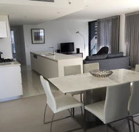 Upmarket Resort At Oracle Broadbeach URGC - Darwin Holiday