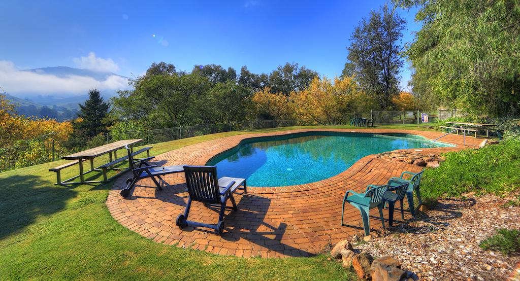 Jingellic NSW Darwin Holiday