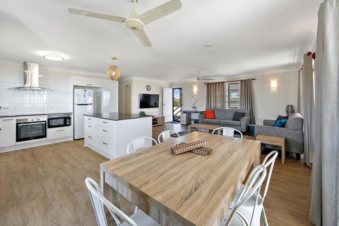 Upstairs And Downstairs - 81 Denman Camp Rd - Darwin Holiday 0