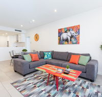 Urban Jungle Executive Apartment in Heart of CBD - Darwin Holiday