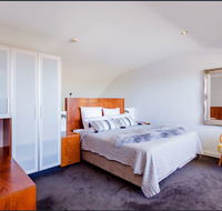 Urban paradise minutes from the markets - Darwin Holiday