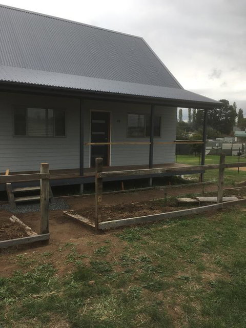 VaderHaus - Darwin Holiday 0