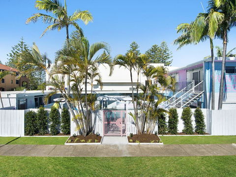 Ventura Beach Motel 2 Bed Poolside - Unit 3 - Darwin Holiday 3
