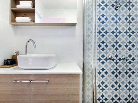 Ventura Beach Motel 2 Bed Poolside - Unit 4 - Darwin Holiday 2