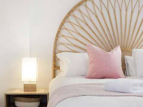 Ventura Beach Motel 2 Bed Poolside - Unit 4 - Darwin Holiday 1