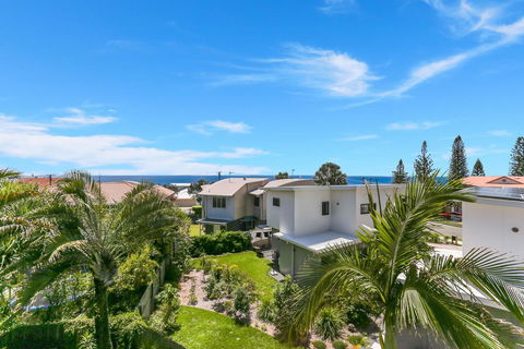 Verona At Sunrise - Darwin Holiday 1