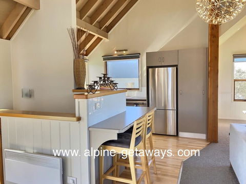 Vertical Limit - Darwin Holiday 1