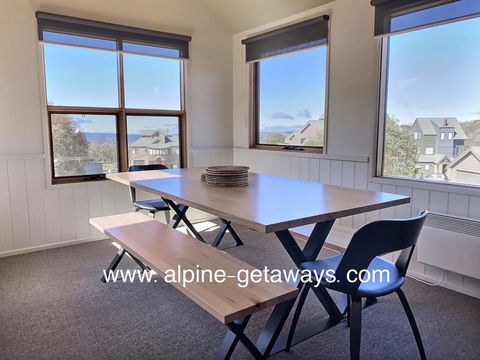 Vertical Limit - Darwin Holiday 2