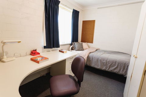 Vickery House 8 Bedroom Flat - Darwin Holiday 1