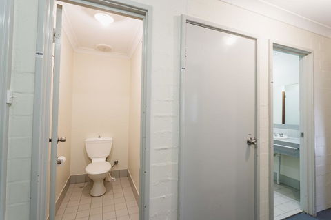 Vickery House 8 Bedroom Flat - Darwin Holiday 2