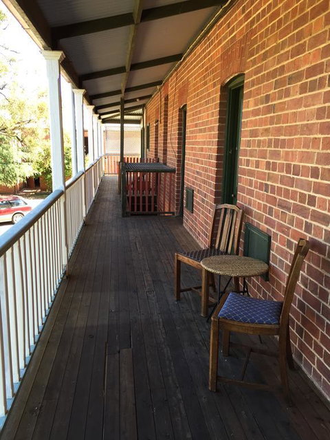 Victoria Hotel Rutherglen - Darwin Holiday 3