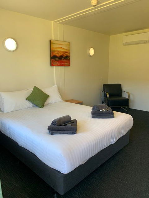 Victoria Village - Darwin Holiday 3