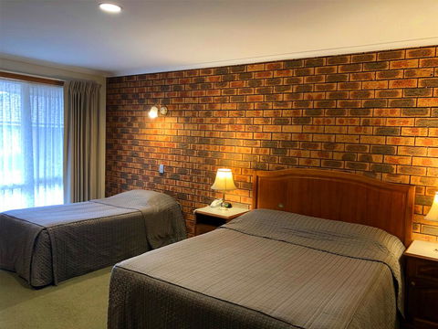 Victoriana Motor Inn - Darwin Holiday 1