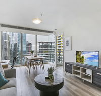 Views and hotel-style extras in a great location - Darwin Holiday
