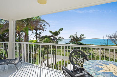 Views Of Moreton Island From Balcony At Beachside Haven Rickman Pde, Woorim - Darwin Holiday 0
