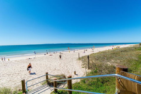 Views Of Moreton Island From Balcony At Beachside Haven Rickman Pde, Woorim - Darwin Holiday 3