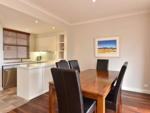 Villa 2br Nebbiolo Resort Condo Located Within Cypress Lakes Resort (nothing Is More Central) - Darwin Holiday 3