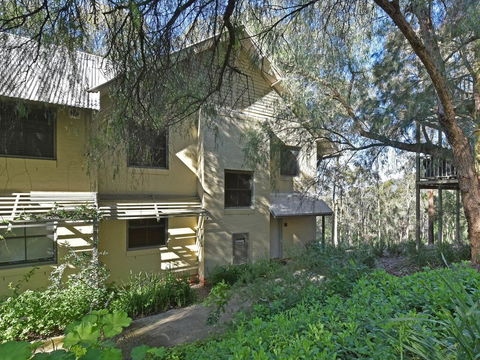 Villa 2br 540 Greenview Resort Condo Located Within Cypress Lakes Resort Nothing Is More Central - Darwin Holiday 2
