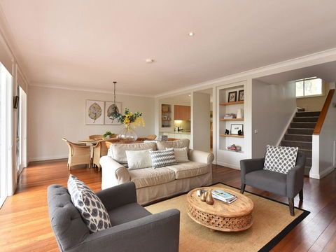 Villa 3br Tempranillo Resort Condo Located Within Cypress Lakes Resort (nothing Is More Central) - Darwin Holiday 2