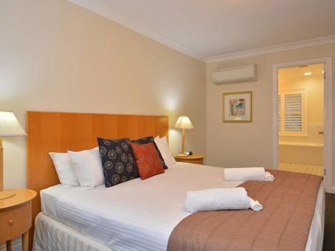 Villa 3br Chambourcin Resort Condo Located Within Cypress Lakes Resort (nothing Is More Central) - Darwin Holiday 2