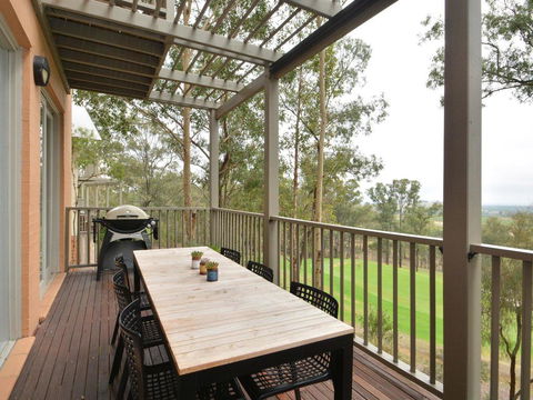 Villa 3br Tranquility Resort Condo Located Within Cypress Lakes Resort (nothing Is More Central) - Darwin Holiday 0