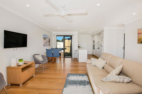 VIlla Zelma, Culburra Beach - Darwin Holiday 0