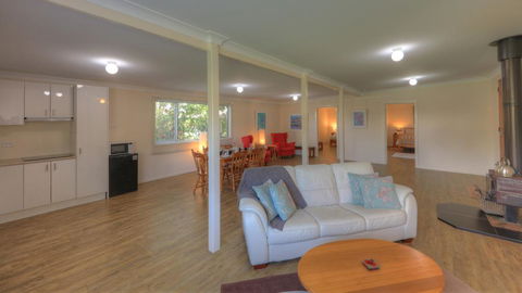 Village Stays Coldstream Gallery Bungalow - Darwin Holiday 3