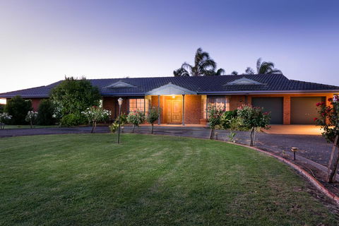 Vineyard Retreat Mildura - Darwin Holiday 0