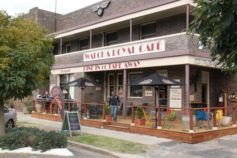 Walcha Royal Cafe & Accommodation - Darwin Holiday 0