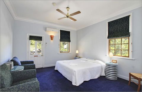 Walhalla's Star Hotel - Darwin Holiday 3