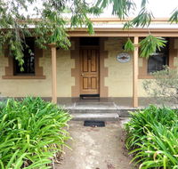 Walnut Cottage - Darwin Holiday