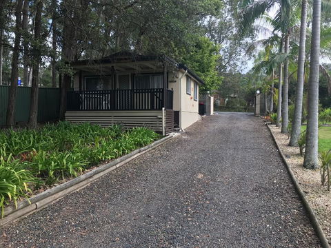 Wamberal Cottage - Darwin Holiday 1