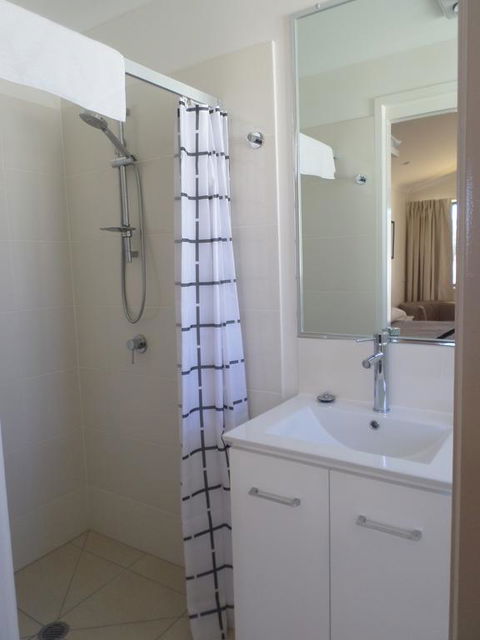 Warrego Hotel Motel Cunnamulla - Darwin Holiday 1