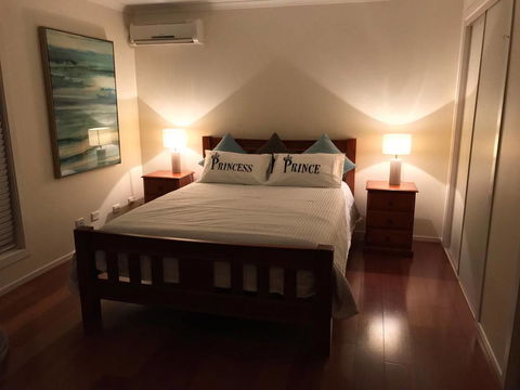 Water Front Room - Darwin Holiday 0