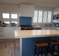Waterfront 2 Bed Luxury Apartment in Corlette Port Stephens - Sleeps 4 - Darwin Holiday