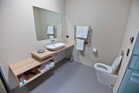 Waterfront Apartments - Darwin Holiday 2
