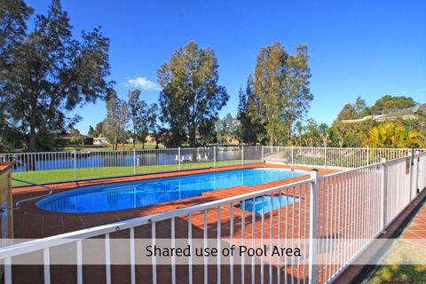 Waterfront Getaway In Sussex - Darwin Holiday 3