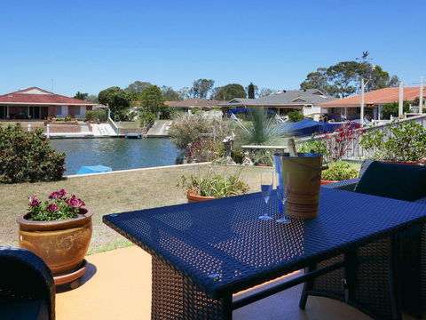 Waterfront Haven With Jetty, Mooring And WiFI - Darwin Holiday 0