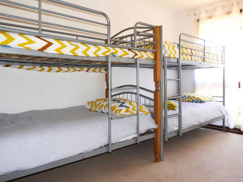 Waterfront Haven With Jetty, Mooring And WiFI - Darwin Holiday 2