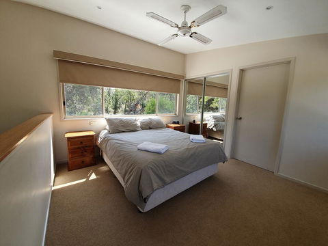 Waterfront Retreat At Wattle Point - Darwin Holiday 3