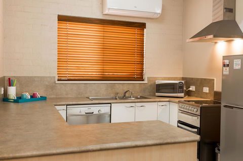 Blazing Stump Motel & Suites - Darwin Holiday 30