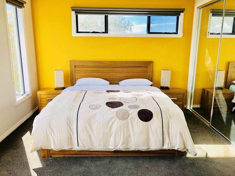 Apollo Bay Seal Apartments - Darwin Holiday 2