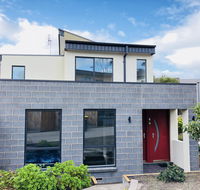 Apollo Bay Seal Apartments - Darwin Holiday