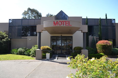 The Dingley Hotel - Darwin Holiday 1