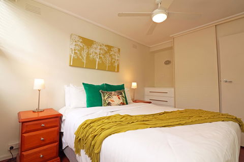 Colour Pop Fitzroy - 3 Bedroom Pet Friendly - Darwin Holiday 14