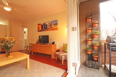 Colour Pop Fitzroy - 3 Bedroom Pet Friendly - Darwin Holiday 9