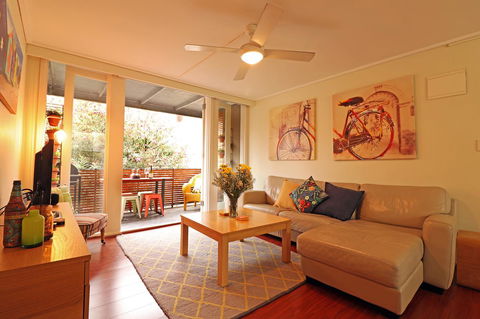 Colour Pop Fitzroy - 3 Bedroom Pet Friendly - Darwin Holiday 2
