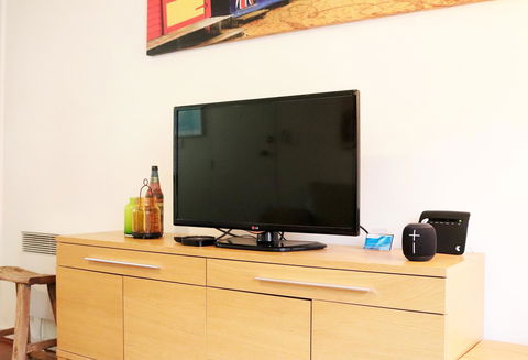 Colour Pop Fitzroy - 3 Bedroom Pet Friendly - Darwin Holiday 26