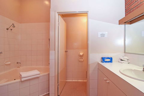 Main Lead Ballarat Motel - Darwin Holiday 14