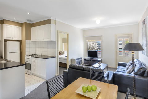 Hawthorn Gardens Serviced Apartments - Darwin Holiday 2